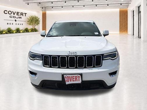 Bright White Clearcoat 2022 Jeep Grand Cherokee WK Laredo