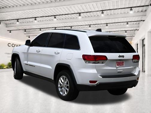 Bright White Clearcoat 2022 Jeep Grand Cherokee WK Laredo