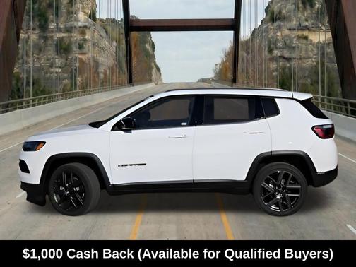 Bright White Clearcoat 2026 Jeep Compass Latitude