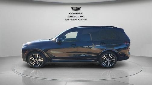 Carbon Black Metallic 2023 BMW X7 xDrive40i