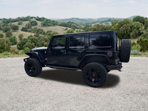 Black Clearcoat 2013 Jeep Wrangler Unlimited Rubicon