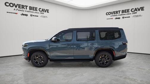 2026 Jeep Grand Wagoneer Base