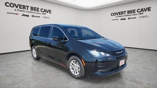 Diamond 2026 Chrysler Voyager LX Passenger Van