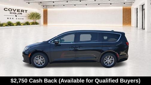 Diamond Black 2026 Chrysler Voyager LX