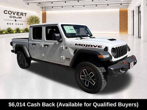 Bright White Clearcoat 2026 Jeep Gladiator Mojave