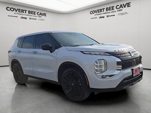 2023 Mitsubishi Outlander SE