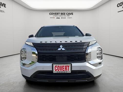 2023 Mitsubishi Outlander SE