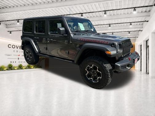 Crystal Metallic 2023 Jeep Wrangler Rubicon
