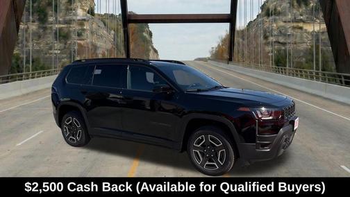 Diamond Black 2026 Jeep Cherokee Laredo