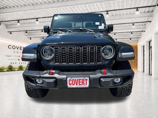 Black Clearcoat 2026 Jeep Gladiator Rubicon