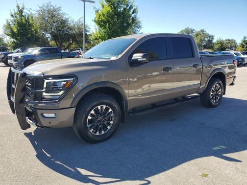 2023 Nissan Titan PRO-4X