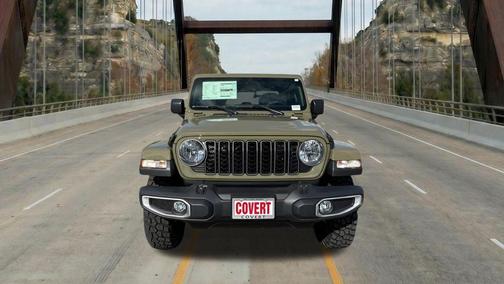 41 2025 Jeep Gladiator Texas Trail