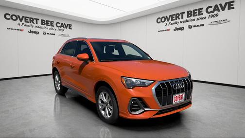 2022 Audi Q3 45 S line Premium