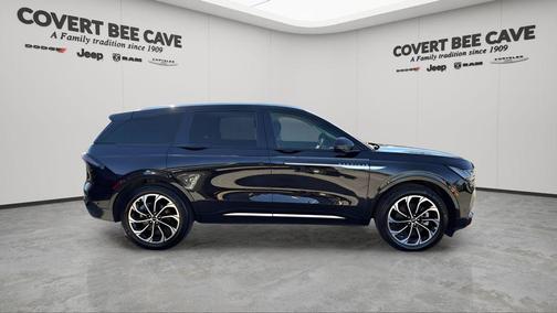 2024 Lincoln Nautilus Reserve