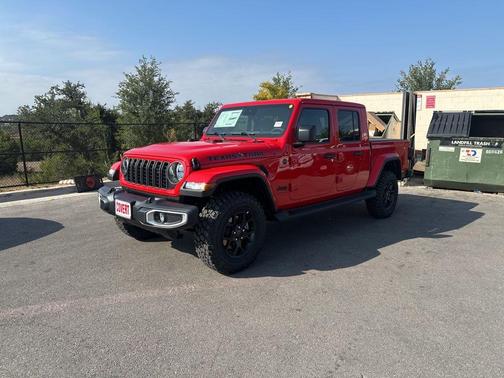 2025 Jeep Gladiator Sport