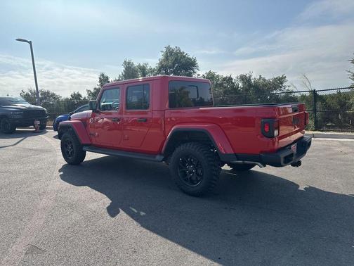 2025 Jeep Gladiator Sport