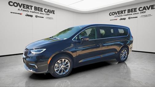 2023 Chrysler Pacifica Touring-L