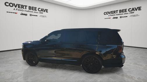 Onyx Black 2023 GMC Yukon Denali Ultimate