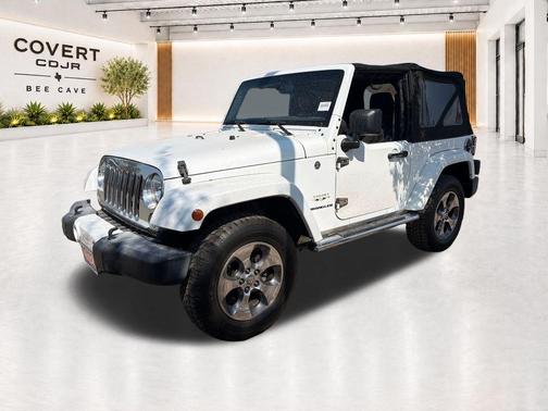 Bright White Clearcoat 2016 Jeep Wrangler Sahara