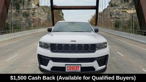 Bright White Clearcoat 2026 Jeep Grand Cherokee Laredo