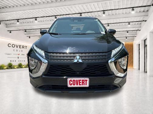 Labrador Black Pearl 2025 Mitsubishi Eclipse Cross LE
