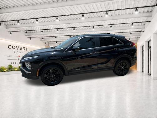 Labrador Black Pearl 2025 Mitsubishi Eclipse Cross LE