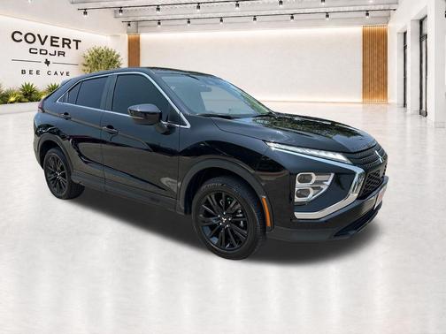 Labrador Black Pearl 2025 Mitsubishi Eclipse Cross LE