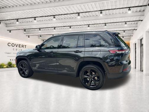 Pearlcoat 2024 Jeep Grand Cherokee Limited