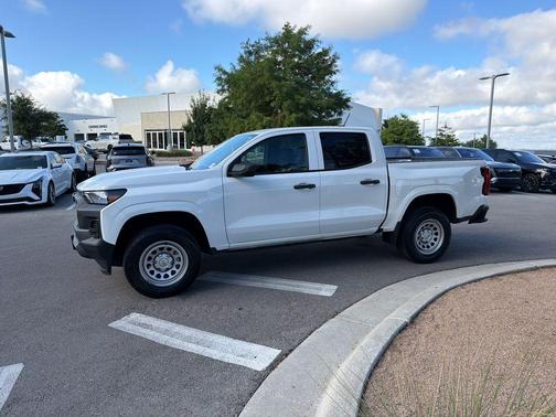 Summit White 2024 Chevrolet Colorado WT