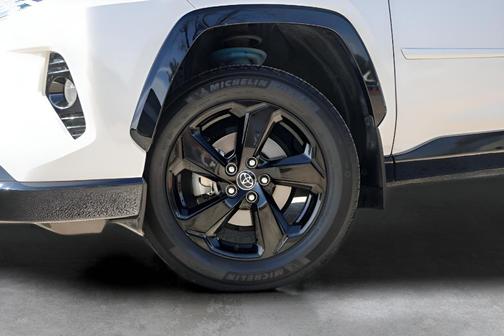 2020 Toyota RAV4 Hybrid XSE