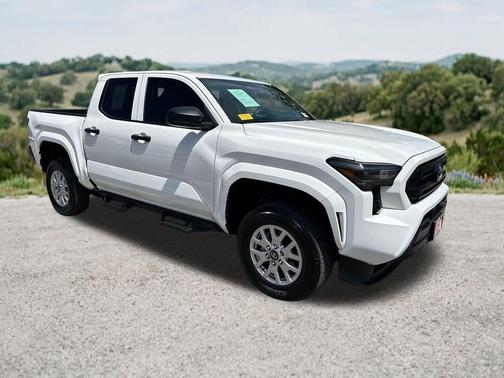 Ice 2025 Toyota Tacoma SR
