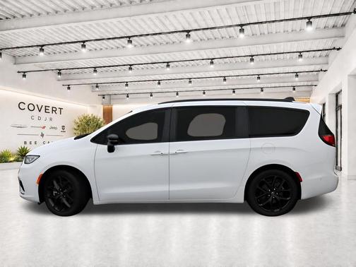Bright White Clearcoat 2025 Chrysler Pacifica Limited