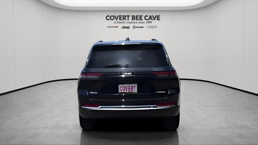 2025 Jeep Grand Cherokee Laredo X