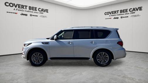 2023 INFINITI QX80 Luxe