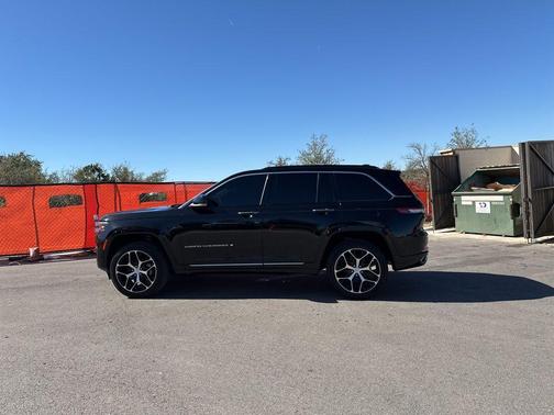 2024 Jeep Grand Cherokee Summit