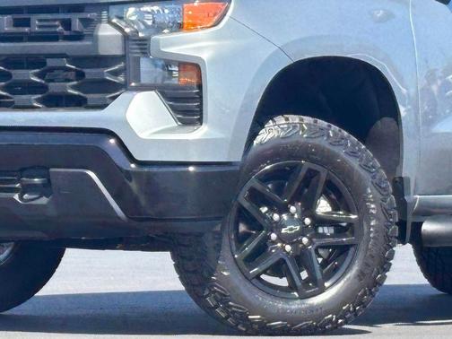 Sterling Gray Metallic 2026 Chevrolet Silverado 1500 Custom Trail Boss