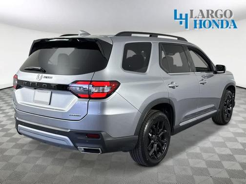 2025 Honda Pilot TOURING+