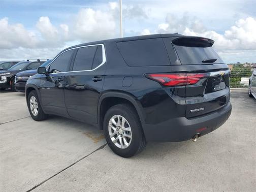 2023 Chevrolet Traverse LS