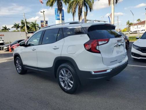 2024 GMC Terrain SLT