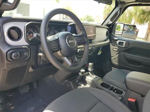 2024 Jeep Gladiator Sport