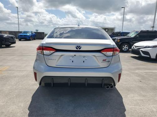 2024 Toyota Corolla Hybrid SE
