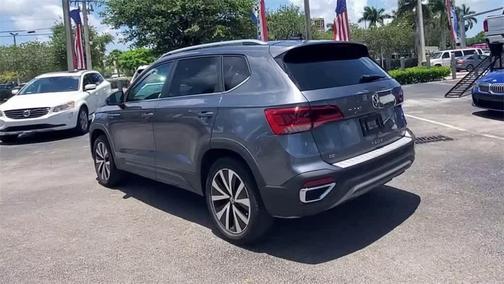 2022 Volkswagen Taos 1.5T SE
