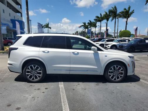 2024 Cadillac XT6 Sport AWD