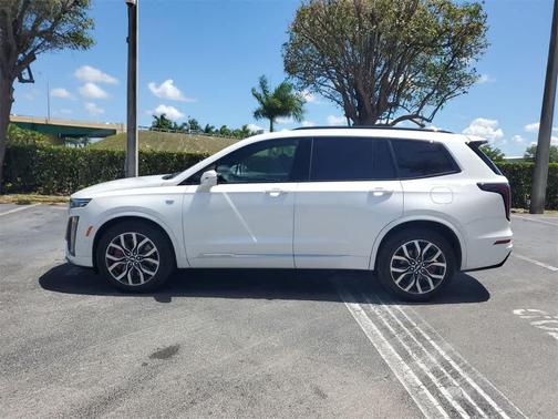 2024 Cadillac XT6 Sport AWD