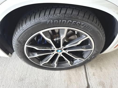2023 BMW X3 M40i