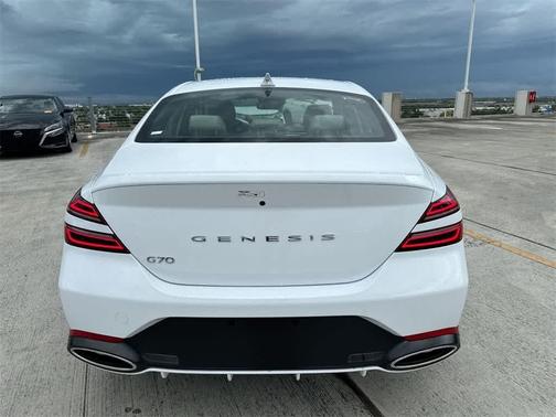 2025 Genesis G70 2.5T