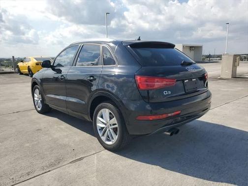 2017 Audi Q3 2.0T Premium