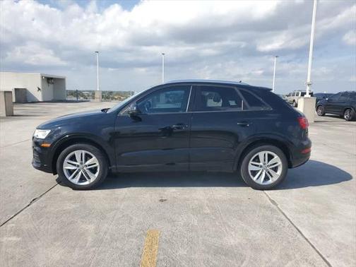 2017 Audi Q3 2.0T Premium