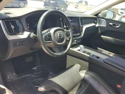 2022 Volvo XC60 Recharge Plug-In Hybrid INSCRIPTION