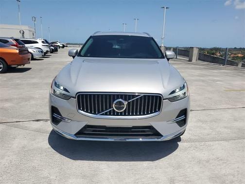 2022 Volvo XC60 Recharge Plug-In Hybrid INSCRIPTION